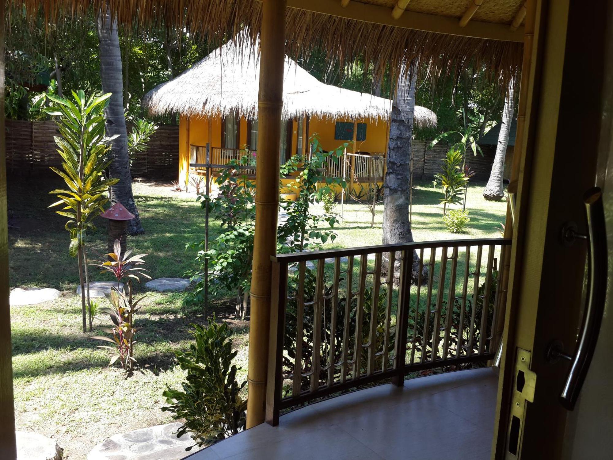 Oasi Bungalows Hotel Gili Air Ngoại thất bức ảnh