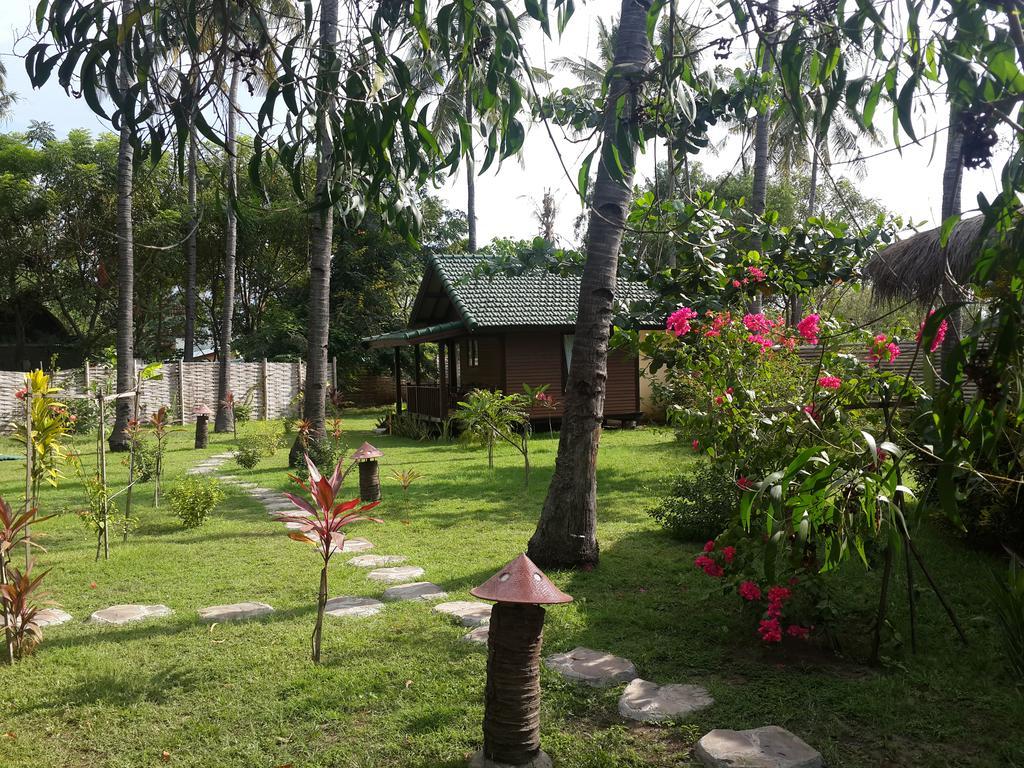 Oasi Bungalows Hotel Gili Air Ngoại thất bức ảnh