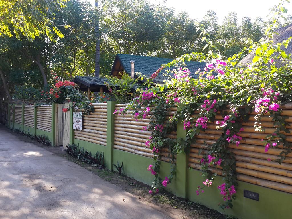 Oasi Bungalows Hotel Gili Air Ngoại thất bức ảnh