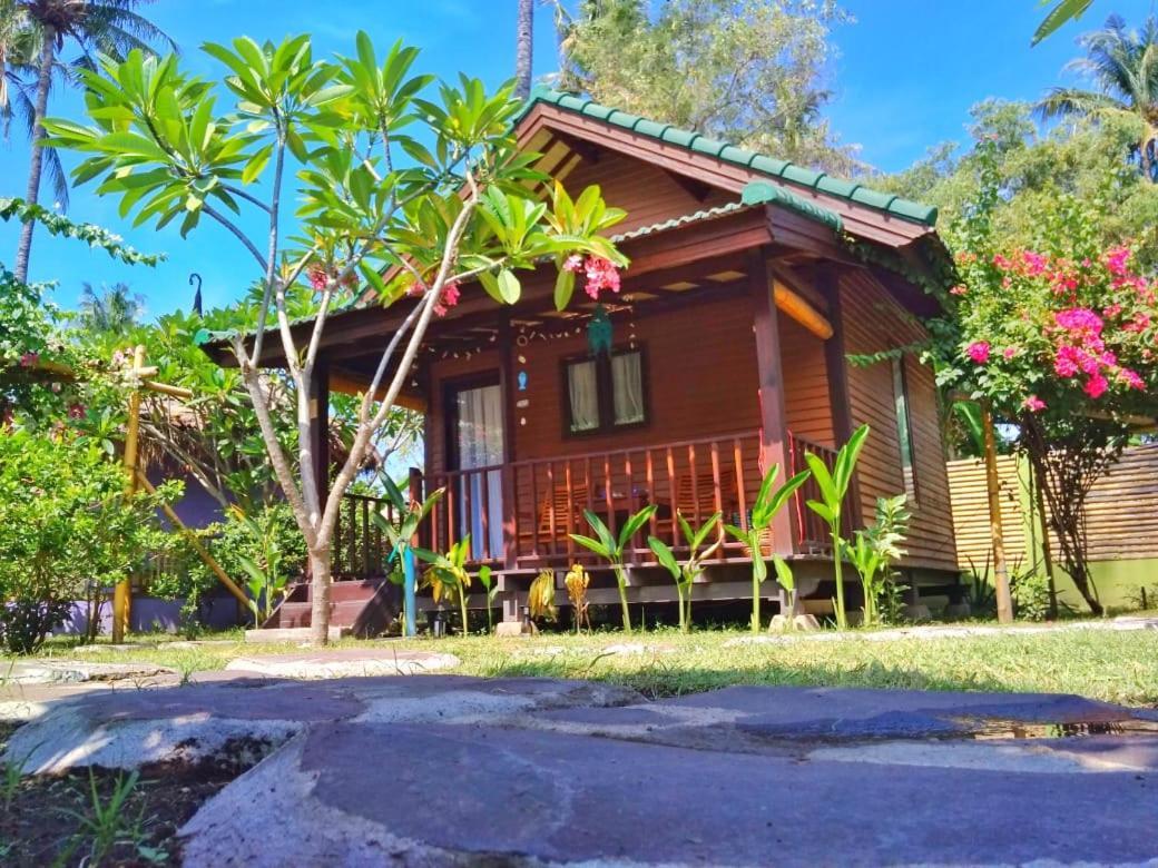 Oasi Bungalows Hotel Gili Air Ngoại thất bức ảnh